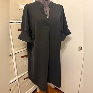 Elegant Black Dress with Ruffled Sleeves Size Large